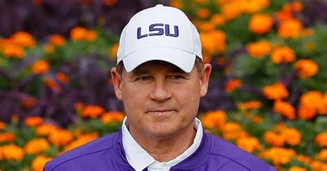 Les Miles LSU Scandal Why Was Football Coach Not Banned Shocking