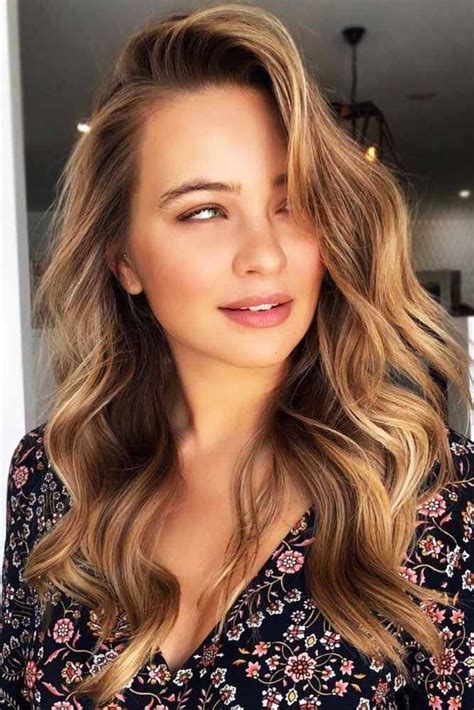 Gentle And Rich Honey Blonde Hair Color To Add Some Sweet Shine To Your Locks Honey Blonde