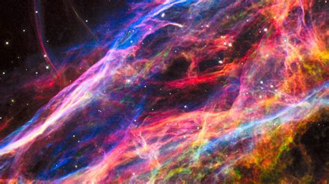 Panning Across The Veil Nebula Esahubble