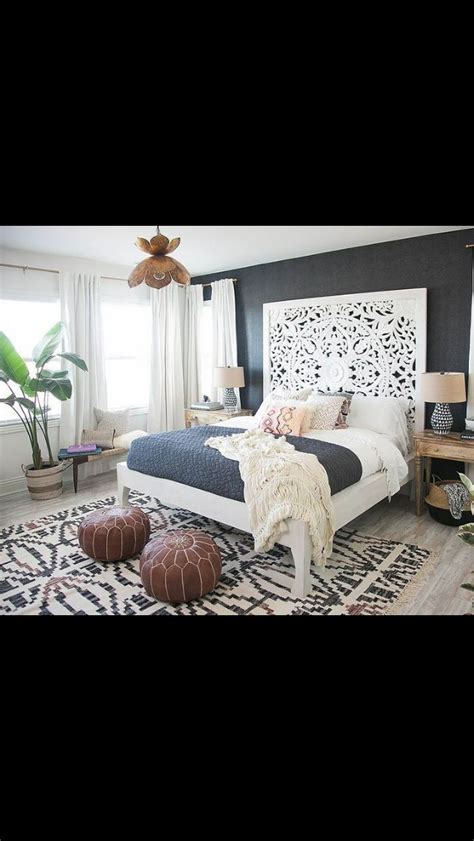Clean aesthetic bedroom | @blairewilson fresh, bedroom, white, minimal, plant, room makeover, full length mirror, area rug, tv, aesthetic, home, inspo, inspiration, goals, style, cozy, loft style, blaire wilson room, blaire wilson bedroom, all white, boho, modern, blogger, organized, tidy, urban outfitters. Pin by lulu1983 on Bedroom inspo | White paneling, King ...