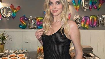 Chiara Ferragni Poses Braless 5 Photos OnlyFans Leaked Nudes