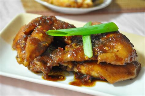 2 siung bawang putih (yang telah di haluskan). Resep Masakan INdonesia: Resep Ayam Kecap Pedas Manis