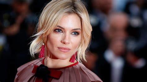Sienna Miller Debuts Ginger Hair Opens Up About Being A Single Mom