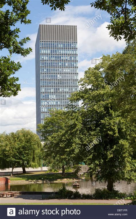 The Arts Tower Of Sheffield University From Weston Park Stock Photo Alamy