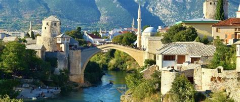 Bosnien-Herzegowina: Vielvölkerstaat im Dinarischen Gebirge