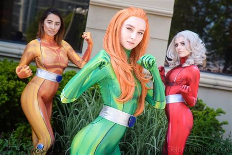 Cloudberry On Instagram “don T Have My Raven And Samus Photos From Yeticon Yet But Here S More