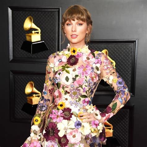 2021 Grammy Awards Red Carpet Looks — Grammys Fashion Taylor Swift