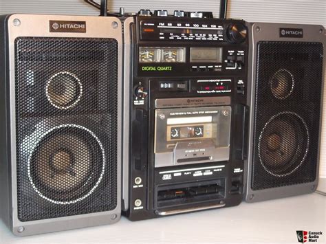 Hitachi Trk 9150w Cassette Recorder Boombox Am Fm And Shortwave Radio