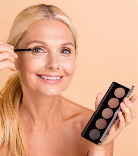 How To Apply Eye Makeup For Blue Eyes Over 60 Saubhaya Makeup
