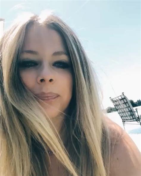 Avril Lavigne On Instagram “happy To Announce The Head Above Water Tour Bitches