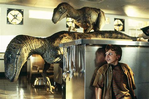 Top 60 Of Jurassic Park Velociraptor Kitchen Scene Indiater1x077