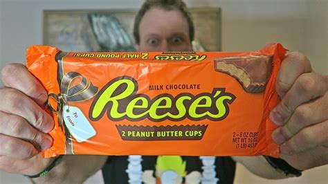 Worlds Largest Reeses Peanut Butter Cup Youtube