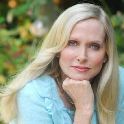 Shelley Smith Bio Age Career Net Worth Height Married Facts