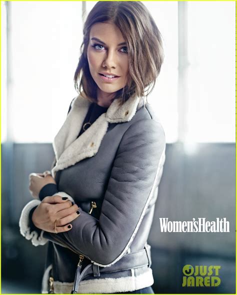 celebrate black friday with these hot photos of the walking dead s lauren cohan
