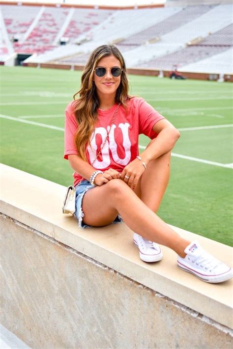 College Football Gameday Outfit Ideas 3 Outfits You Need This Gameday Cute Gameday Outfit