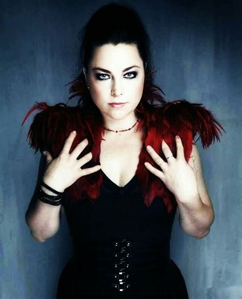 Pin By Emeraldblade On Snow White Queen Amy Lee Amy Lee Evanescence Amy