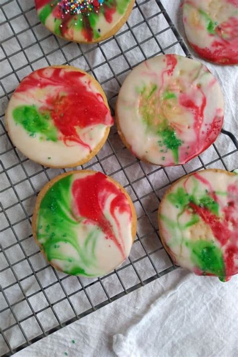 Add the salt, vanilla, peanut butter and butter. Review | Paula Deen's Sugar Cookies - Eat Like No One Else