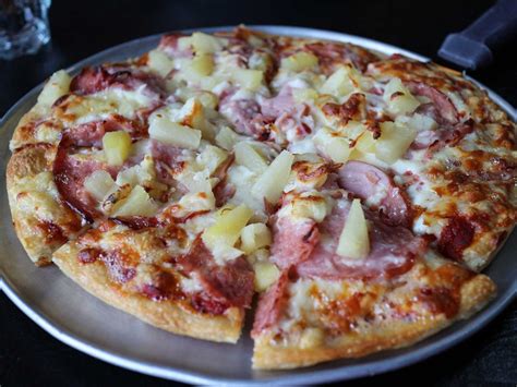 The Real Story Of Hawaiian Pizza Business Insider