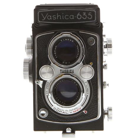 Yashica 635 Medium Format Tlr Camera With 80mm F35 Yashikor With