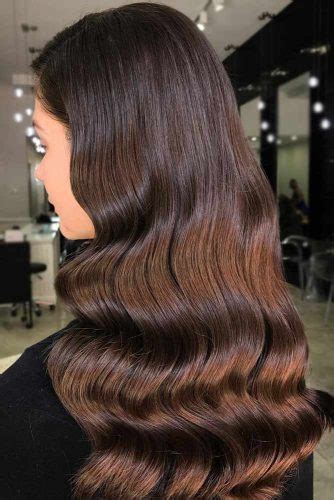 Des Idées De Cheveux Bruns Pour Ajouter De La Perfection à Votre Style