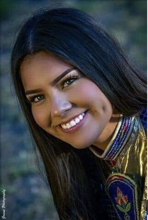 beautiful smile native american girls american indian girl american beauty
