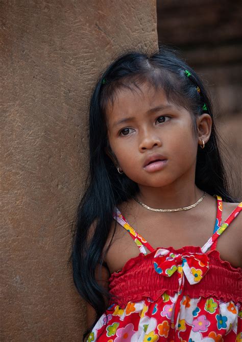Portrait Of A Cambodian Girl Siem Reap Province Angkor Flickr
