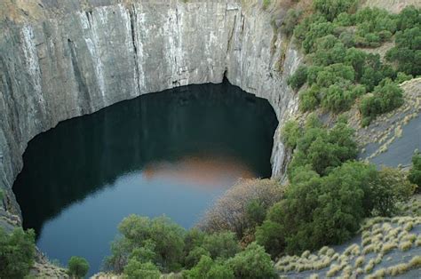 Kimberley Diamond Mine South Africa The Most Amazing Holes In The World