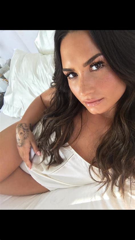 Demi Lovato Teasing Us One More Time I Wanna Fuck Her So