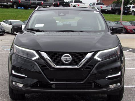 New 2020 Nissan Rogue Sport Sl