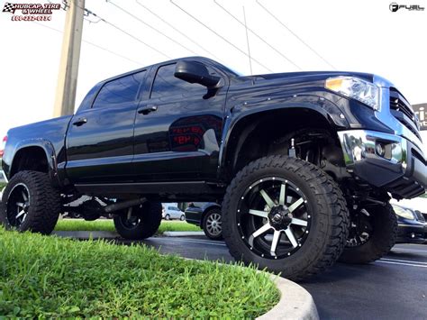 Toyota Tundra Fuel Maverick D261 Black And Machined 20 X 12