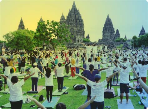Ranu pani, mengunjungi salah satu desa tertinggi di indonesia. Call Center Wisata Ranu Pane ~ Call Center Wawancara ...