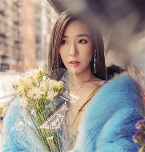 Snsd made their official debut in 2007 with nine members, i.e. SNSD Tiffany is over flowers in her latest pictures - Wonderful Generation