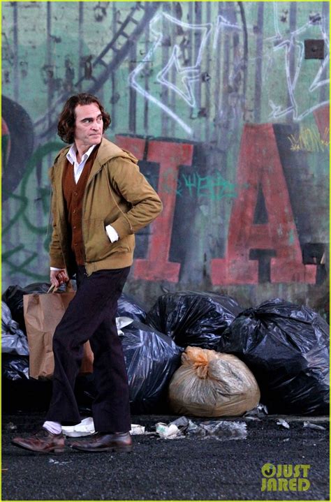 He has often played dark and unconventional characters in. Joker | Diretor divulga primeira imagem do visual de ...