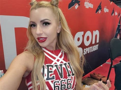 lexi belle