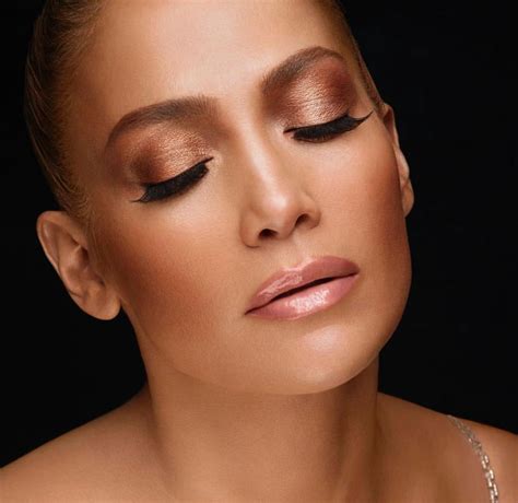 Pin By Maria Garcia On Wow Make Up Jennifer Lopez Makeup Jlo Glow