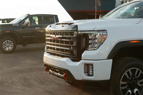 2020 Gmc Sierra Hd Revealed With New Camera Tech Off Road At4 Model Cnet