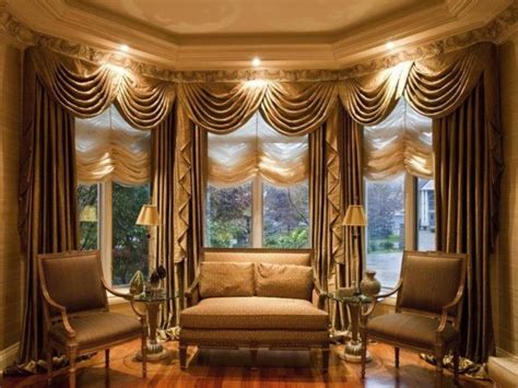 20 Beautiful Living Room Designs With Bay Windows