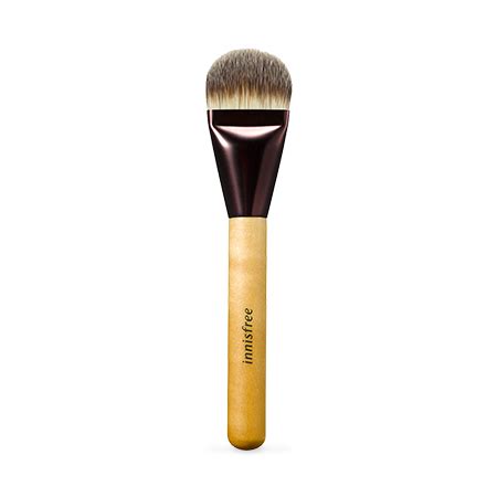 The personalized foundation for just the right level of moisture, coverage, and shade for your skin. MAKE UP - My Foundation Brush Glow | innisfree