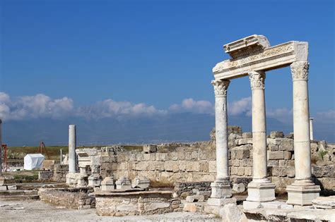 Here And There 7 Churches Of Revelation Laodicea