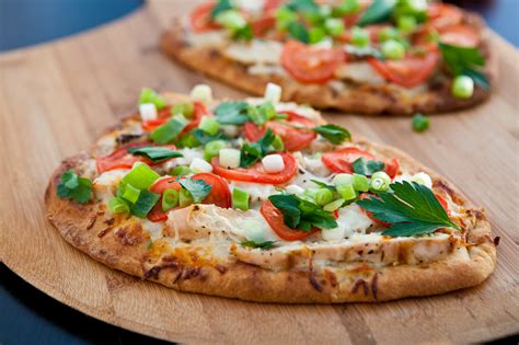 40 Naan Bread Pizza Recipes To Top Off The Weekend Bread