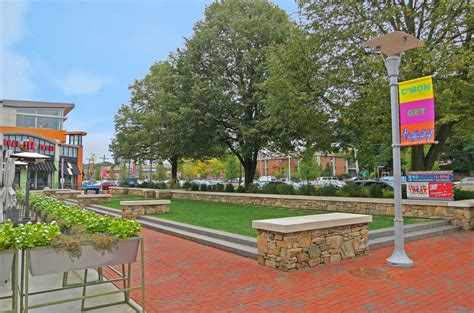 Apple store is located at 199 boylston st, chestnut hill, ma. Chestnut Hill Shopping — Halvorson | Tighe & Bond Studio