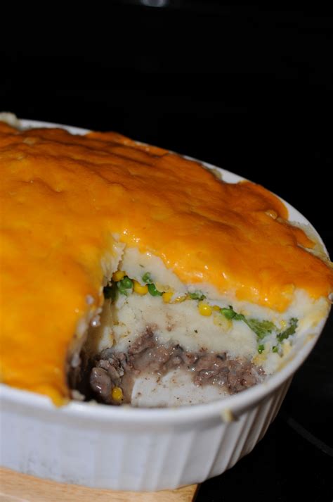 Ground beef and oyster mushrooms. Easy homemade shepherds pie, SO GOOD! 1 lb ground beef 1 ...