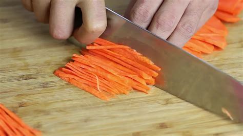 To julienne a carrot, first cut ends off the carrot and peel. How to Julienne Carrots - 8 Easy Steps - wikiHow