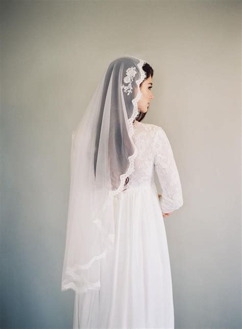 Lace Mantilla Wedding Veil Spanish Bridal Veil Drapey Veil Etsy Artofit