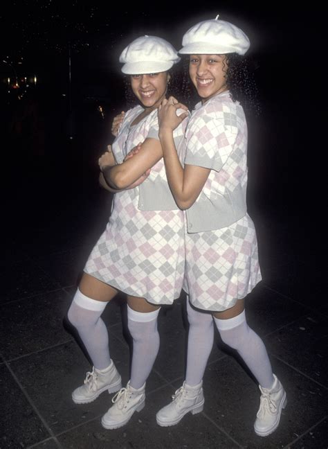 15 Photos Of Tia And Tamera That Prove They Were The Queens Of 90s