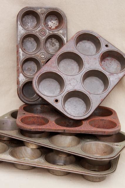 Old Rusty Steel Muffin Tins Primitive Rustic Country Vintage Kitchen