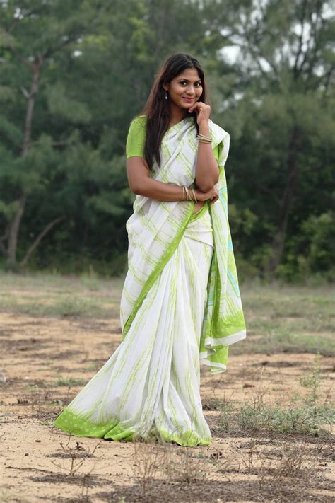 Shruthi Reddy Photoshoot Stills In Parrot Green Saree Indian Girls