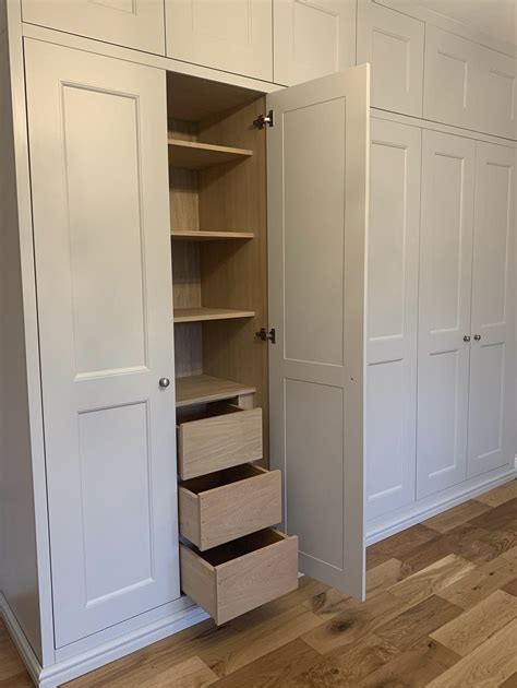 Fitted Wardrobes Leeds Choosing The Perfect Wardrobe For Your Home