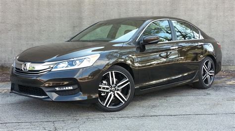 Test Drive: 2016 Honda Accord Sport | The Daily Drive | Consumer Guide