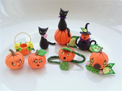 Miniatures By Fizzy Polymer Clay Halloween Halloween Clay Clay Crafts